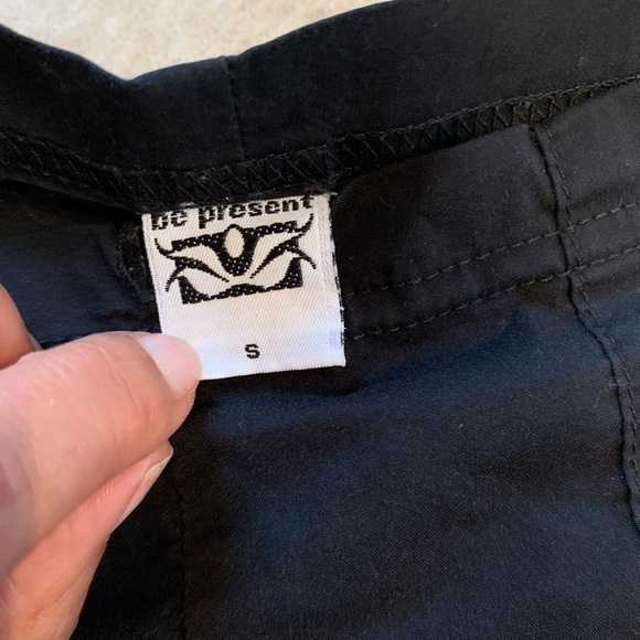 Relaxed yoga / meditation crops - Picture 2 of 2